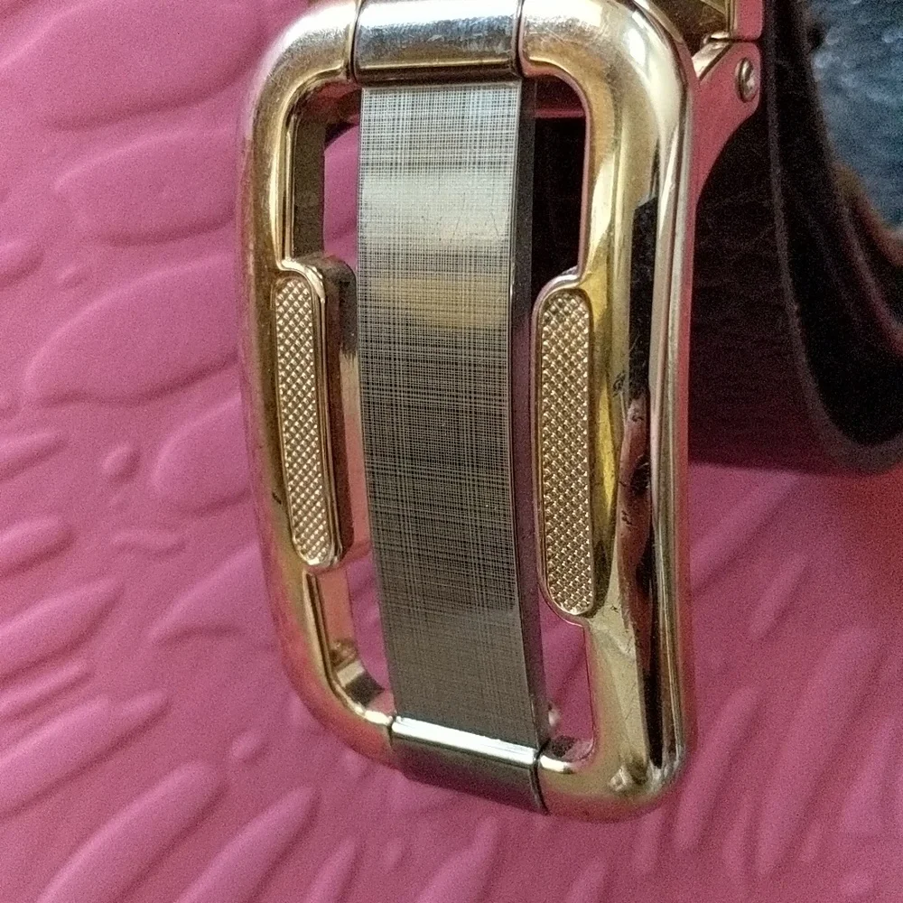 N/A leather belt